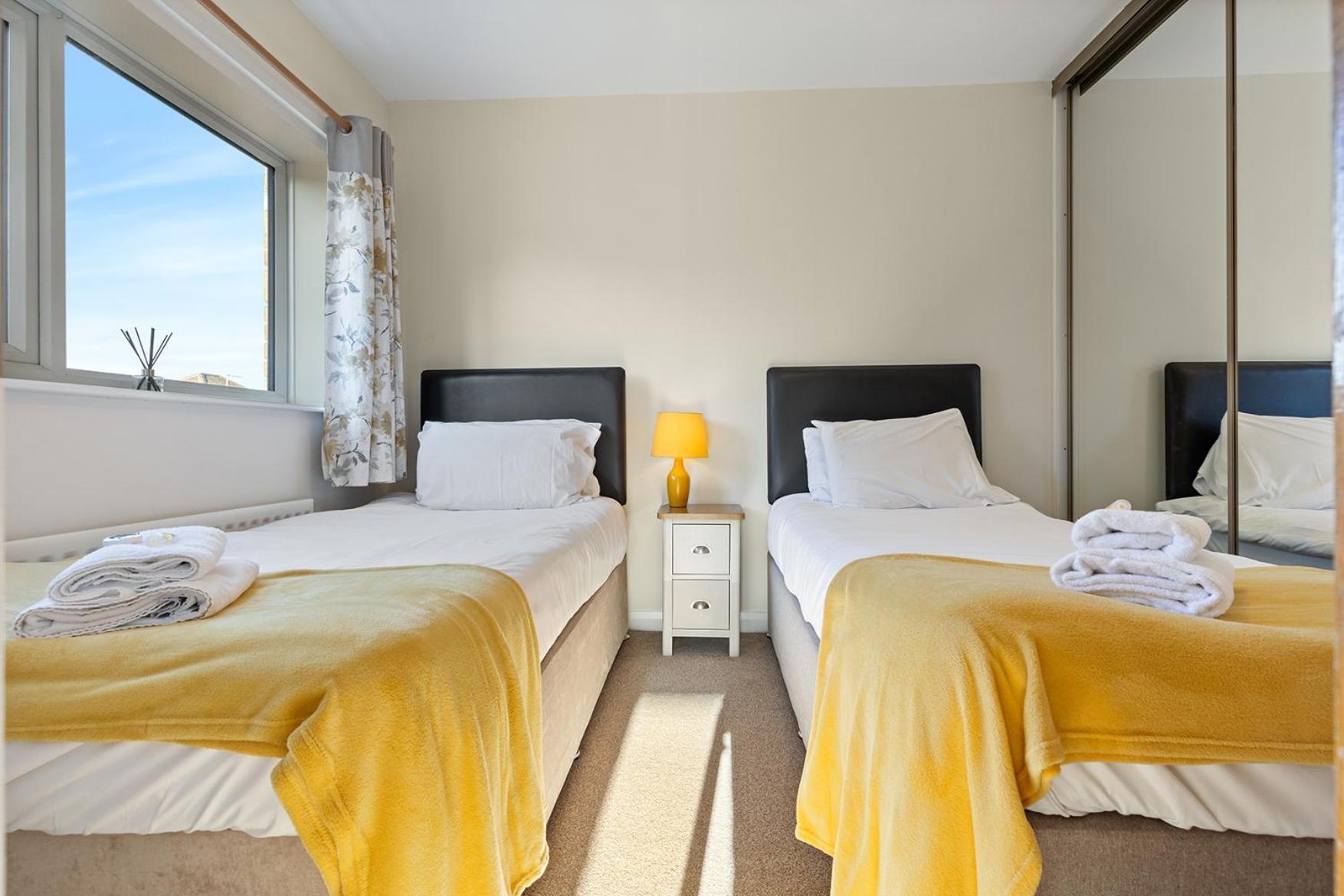 Pass The Keys Central Townhouse With Free Parking ยอร์ค ภายนอก รูปภาพ